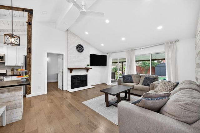 7456-7454 Summer Ave, Citrus Heights, CA 95621