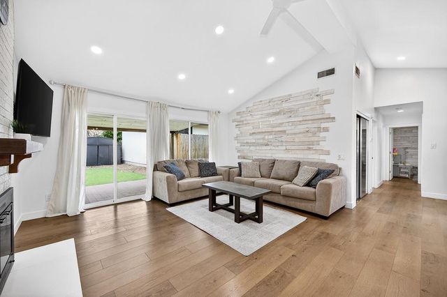 7456-7454 Summer Ave, Citrus Heights, CA 95621