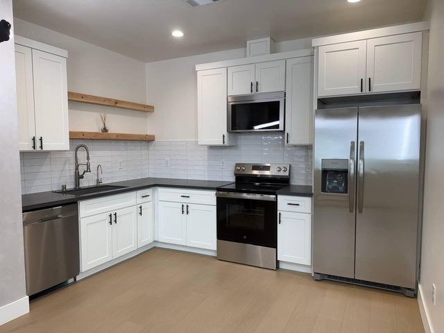 7456-7454 Summer Ave, Citrus Heights, CA 95621