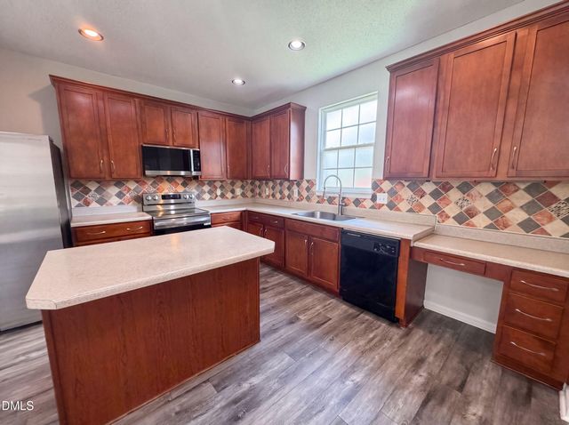 2618 Dutch Grove Circle, Raleigh, NC 27610