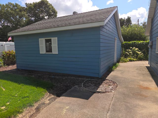 1100 Harvey Street, Muskegon, MI 49442