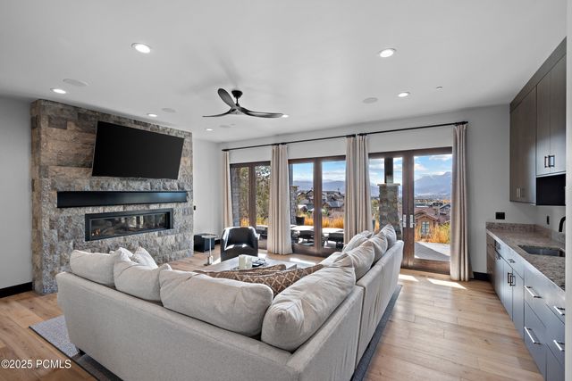 756 N Copper Belt Dr, Heber City, UT 84032