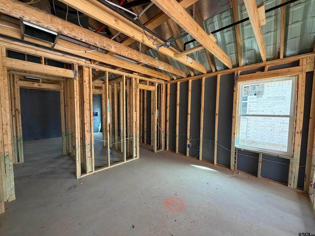 7002 Cottage Square, Tyler, TX 75703