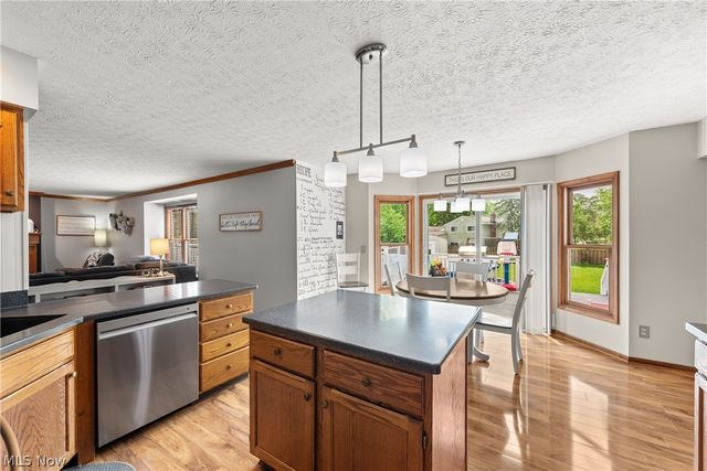3752 Sandlewood Drive, Brunswick, OH 44212