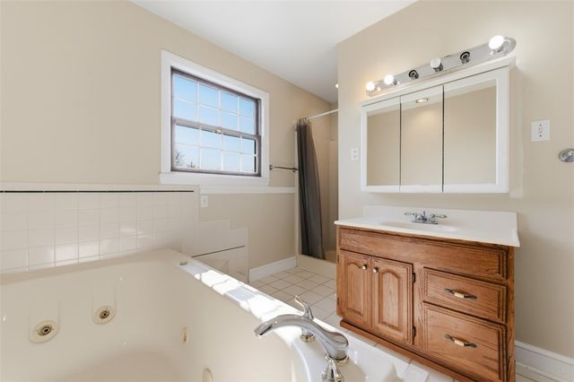 2346 Nicholson Rd, Franklin Park, PA 15143
