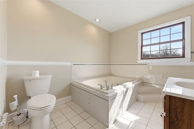 2346 Nicholson Rd, Franklin Park, PA 15143