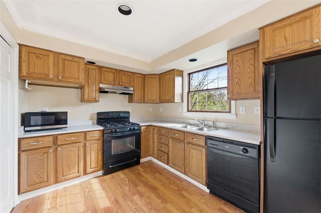 2346 Nicholson Rd, Franklin Park, PA 15143