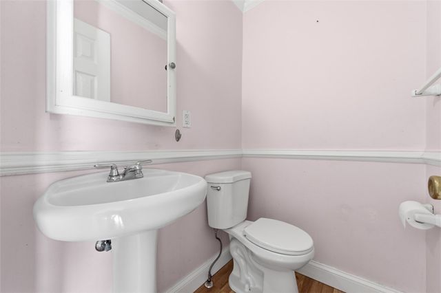2346 Nicholson Rd, Franklin Park, PA 15143