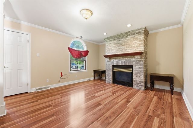 2346 Nicholson Rd, Franklin Park, PA 15143
