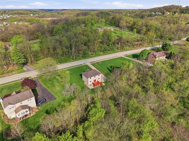 2346 Nicholson Rd, Franklin Park, PA 15143