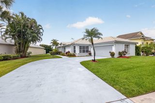 6413 Lansdowne Circle, Boynton Beach, FL 33472