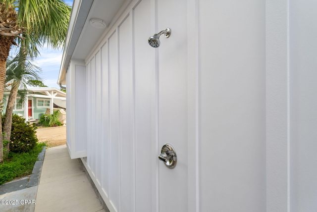 331 Snook Lane, Panama City, FL 32408