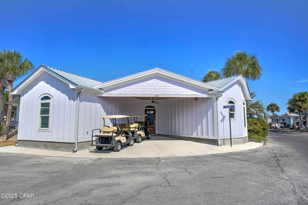 331 Snook Lane, Panama City, FL 32408