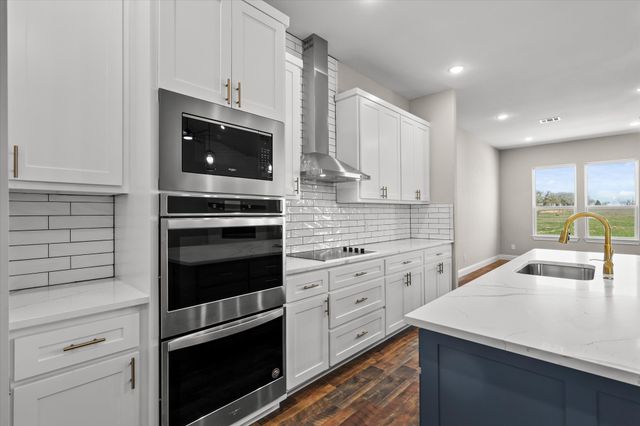 1955 Johnnie Drive, Springtown, TX 76082