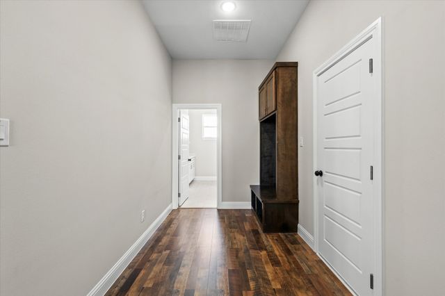 1955 Johnnie Drive, Springtown, TX 76082