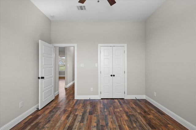 1955 Johnnie Drive, Springtown, TX 76082