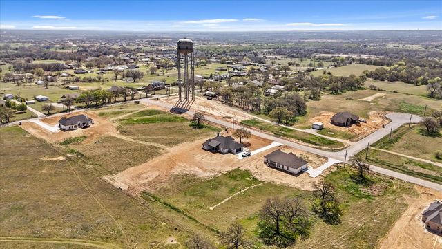 1955 Johnnie Drive, Springtown, TX 76082