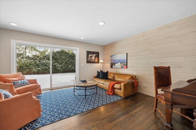 277 Hibbard Road, Winnetka, IL 60093