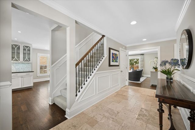 277 Hibbard Road, Winnetka, IL 60093