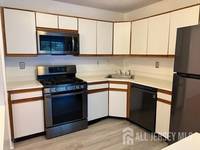 93 Clay Street, North Brunswick, NJ 08902