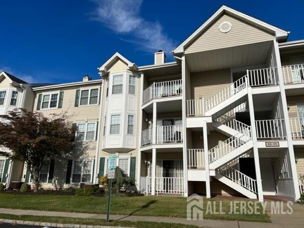 93 Clay Street, North Brunswick, NJ 08902