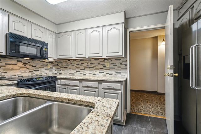 232 S Highland St Unit 1101 & 1201, Memphis, TN 38111