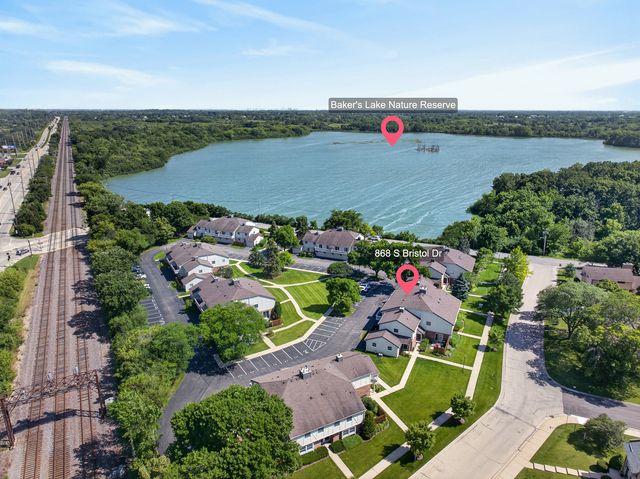 868 Bristol Drive, Barrington, IL 60010