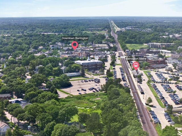 868 Bristol Drive, Barrington, IL 60010