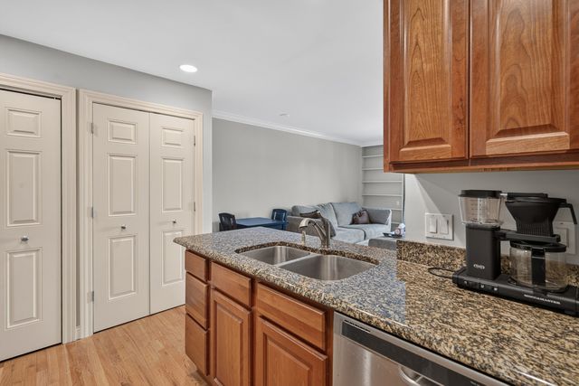 868 Bristol Drive, Barrington, IL 60010