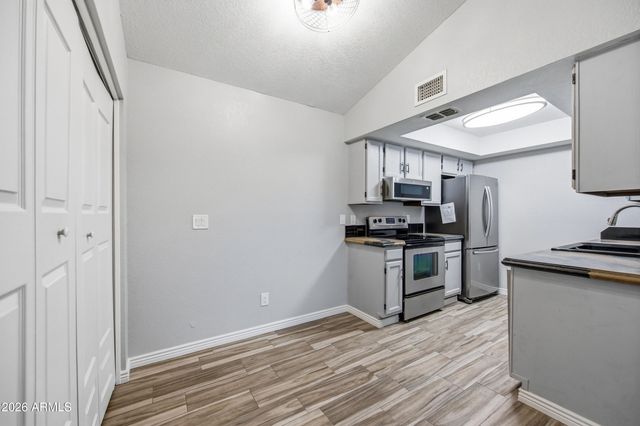 5136 E EVERGREEN Street 1051, Mesa, AZ 85205