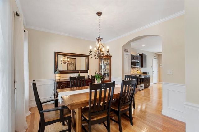 85 Aprils Way, Tewksbury, MA 01876