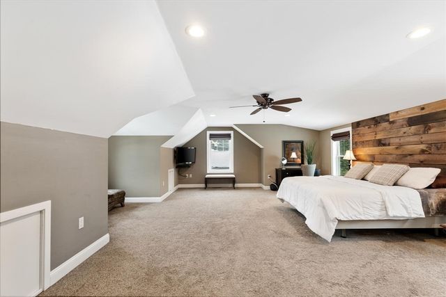 85 Aprils Way, Tewksbury, MA 01876