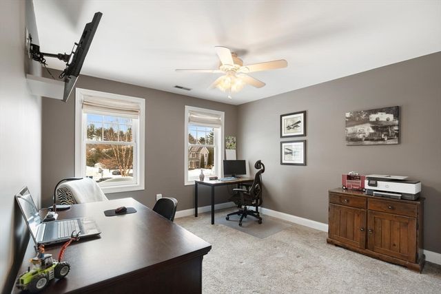 85 Aprils Way, Tewksbury, MA 01876