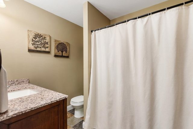 85 Aprils Way, Tewksbury, MA 01876