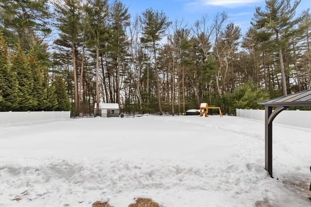 85 Aprils Way, Tewksbury, MA 01876