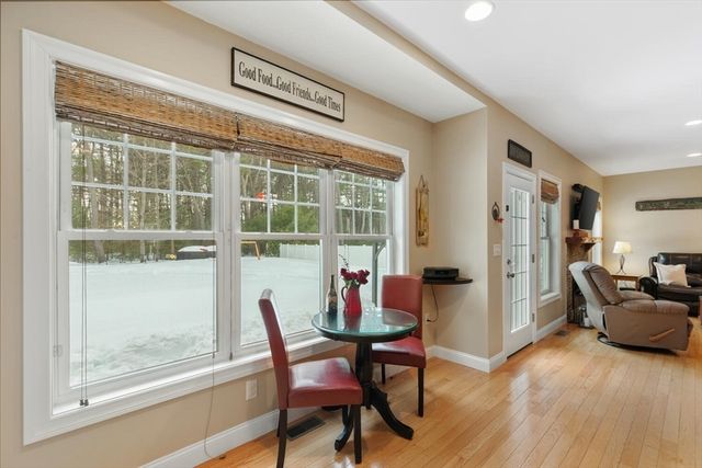 85 Aprils Way, Tewksbury, MA 01876