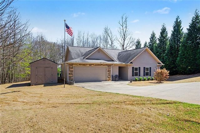 220 Tesnatee Landing Drive, Cleveland, GA 30528