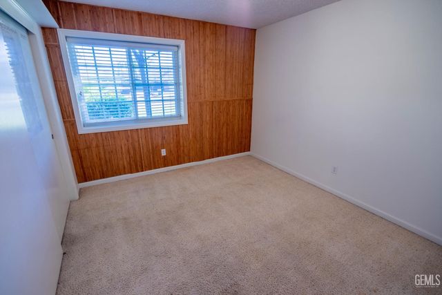 13904 Veracruz Drive, Bakersfield, CA 93314