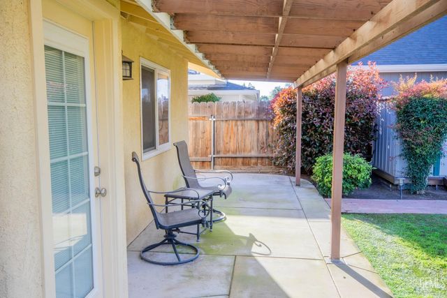 13904 Veracruz Drive, Bakersfield, CA 93314