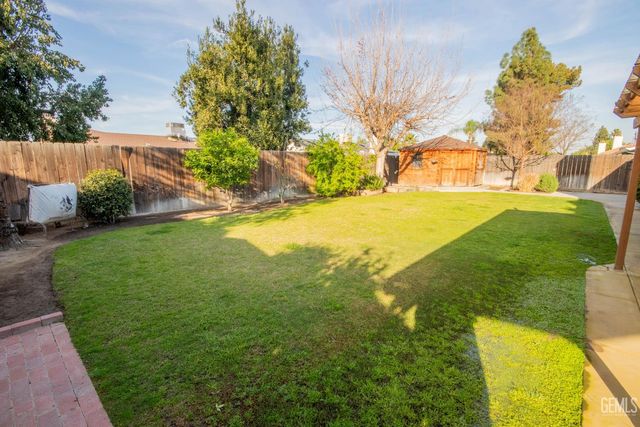 13904 Veracruz Drive, Bakersfield, CA 93314