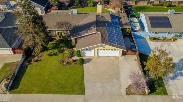 13904 Veracruz Drive, Bakersfield, CA 93314