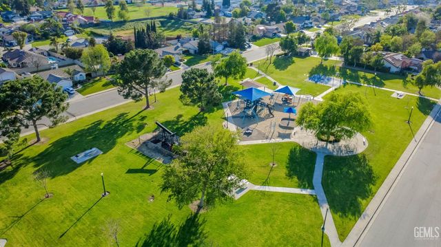 13904 Veracruz Drive, Bakersfield, CA 93314