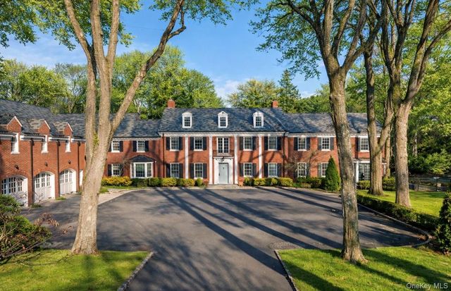 393 Mill River Road, Muttontown, NY 11771