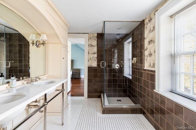 393 Mill River Road, Muttontown, NY 11771