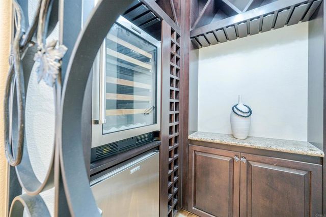 853 Hidden View Lane, Escondido, CA 92027