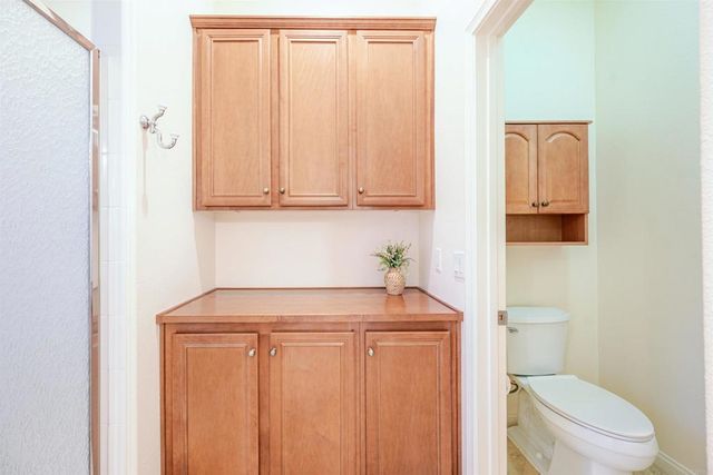 853 Hidden View Lane, Escondido, CA 92027