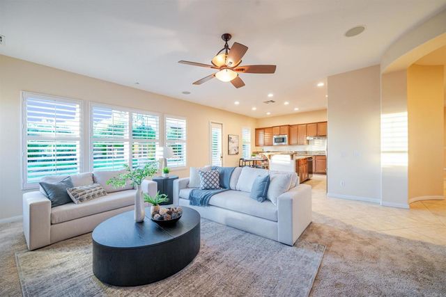 853 Hidden View Lane, Escondido, CA 92027