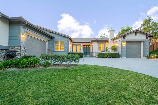 853 Hidden View Lane, Escondido, CA 92027