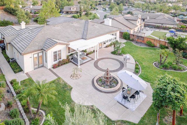 853 Hidden View Lane, Escondido, CA 92027