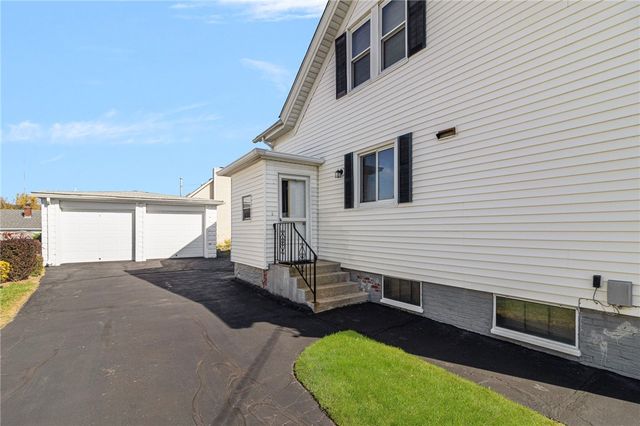 82 Clemence Street, Cranston, RI 02920